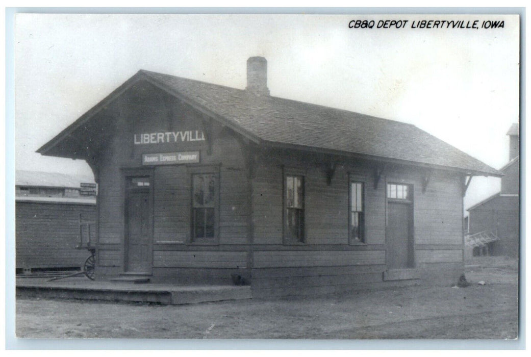 c1960's CB&Q Depot Libertyville Iowa IA Train Depot Station RPPC Photo Postcard