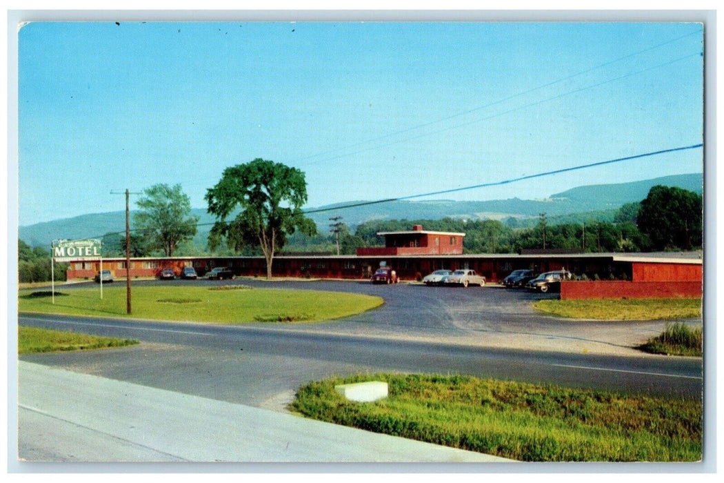 c1960 Community Motel Route Exterior Building Road Binghamton New York Postcard