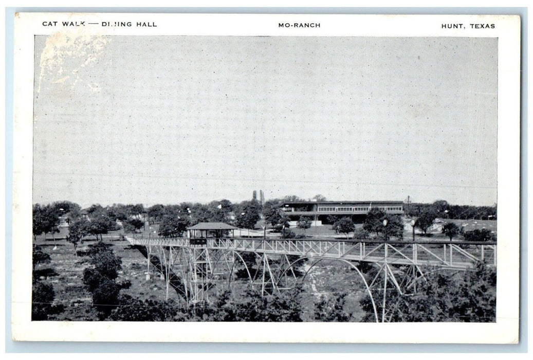 c1940 Cat Walk Dining Hall Mo-Ranch Exterior Building Field Hunt Texas Postcard