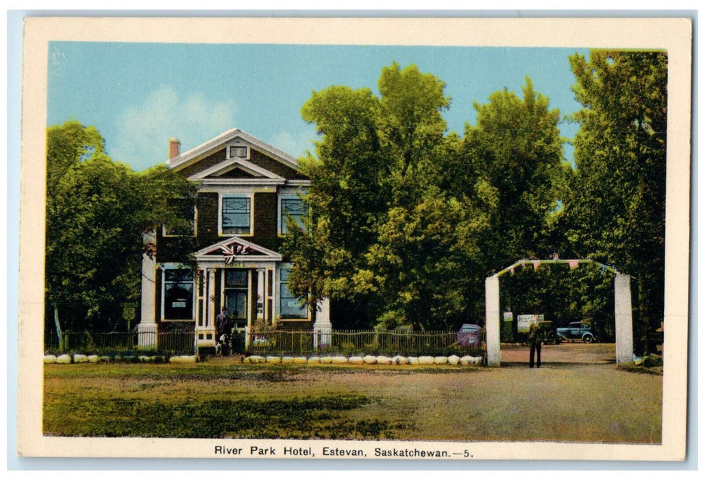 c1950's River Park Hotel Estevan Saskatchewan Canada Vintage Postcard