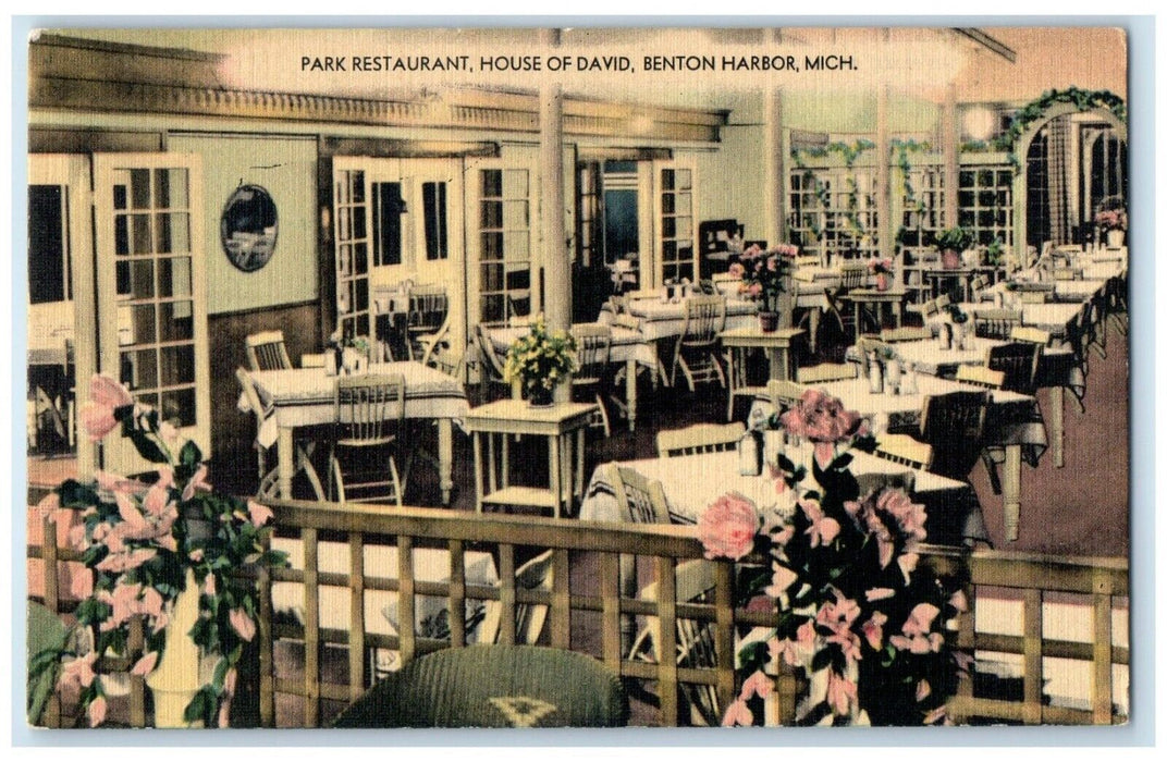 c1940 Interior View Park Restaurant House David Benton Harbor Michigan Postcard