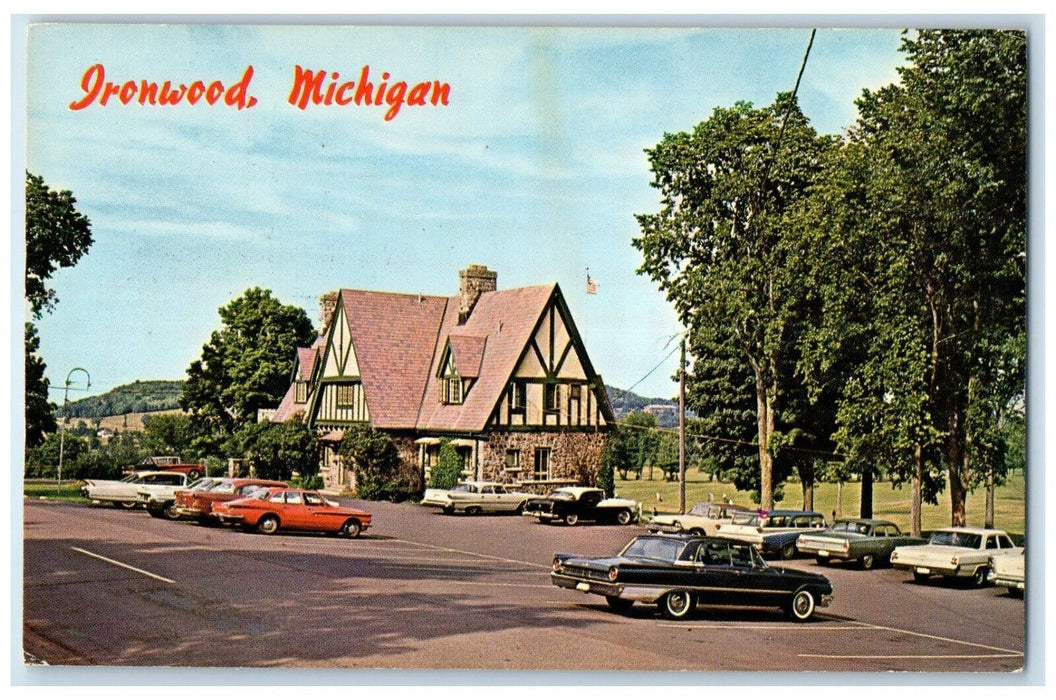 c1960 Gogebic Country Club Classic Cars Ironwood Michigan MI Unposted Postcard