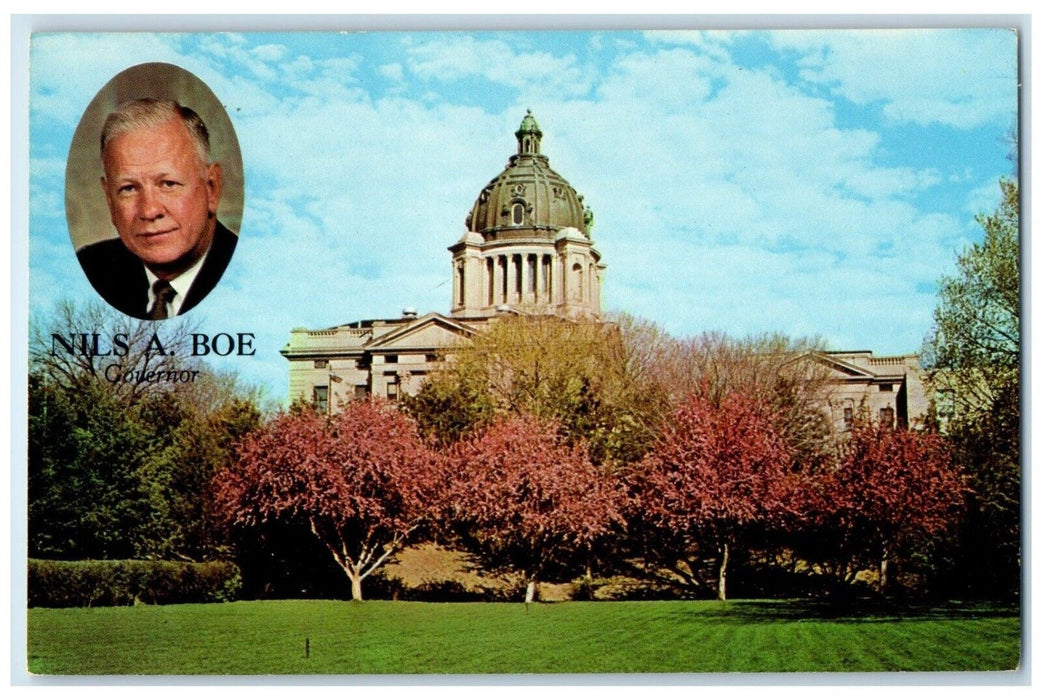 c1960 State Capitol Building Exterior Nils Boe Pierre South Dakota SD Postcard