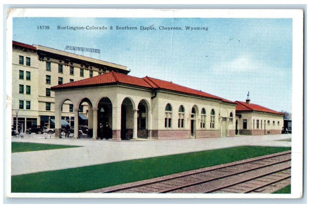 1940 Burlington-Colorado Southern Depot Exterior Rail Cheyenne Wyoming Postcard