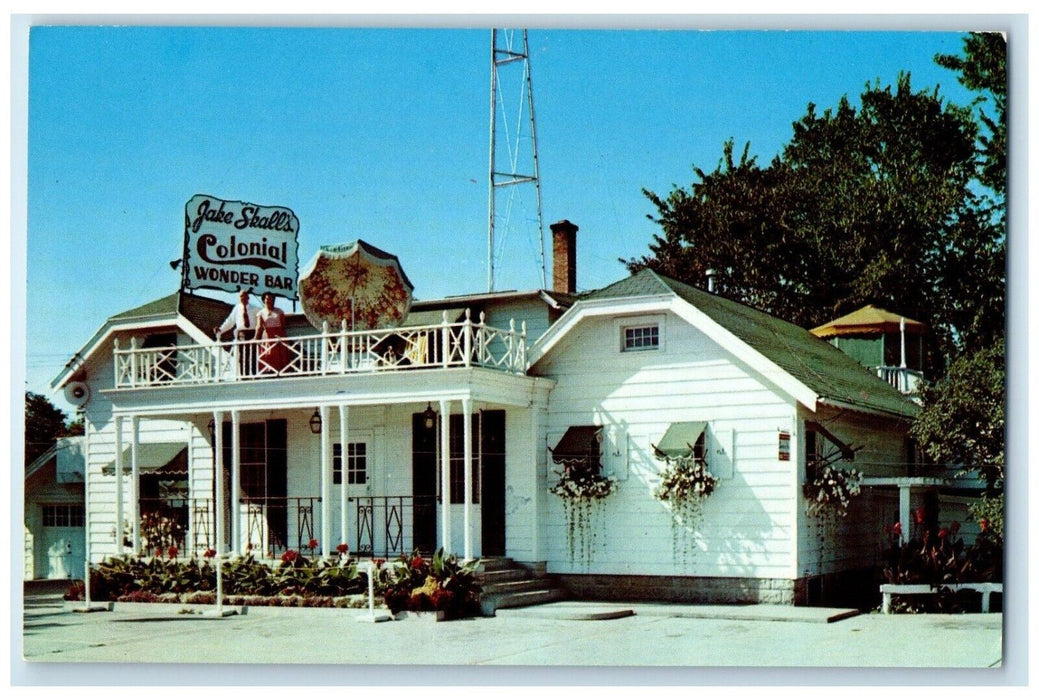 c1960 Lake Skalls Colonial Wonder Bar New Skyline Appleton Wisconsin Postcard