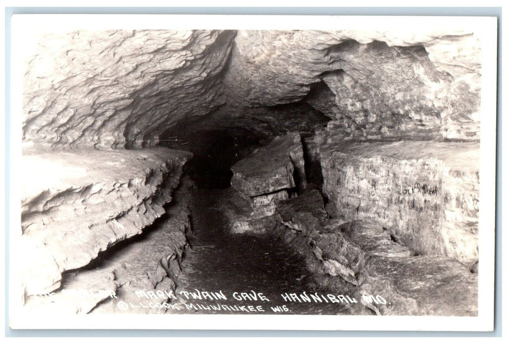 c1940's The Parlor Mark Twain Cave Hannibal Missouri MO RPPC Photo Postcard