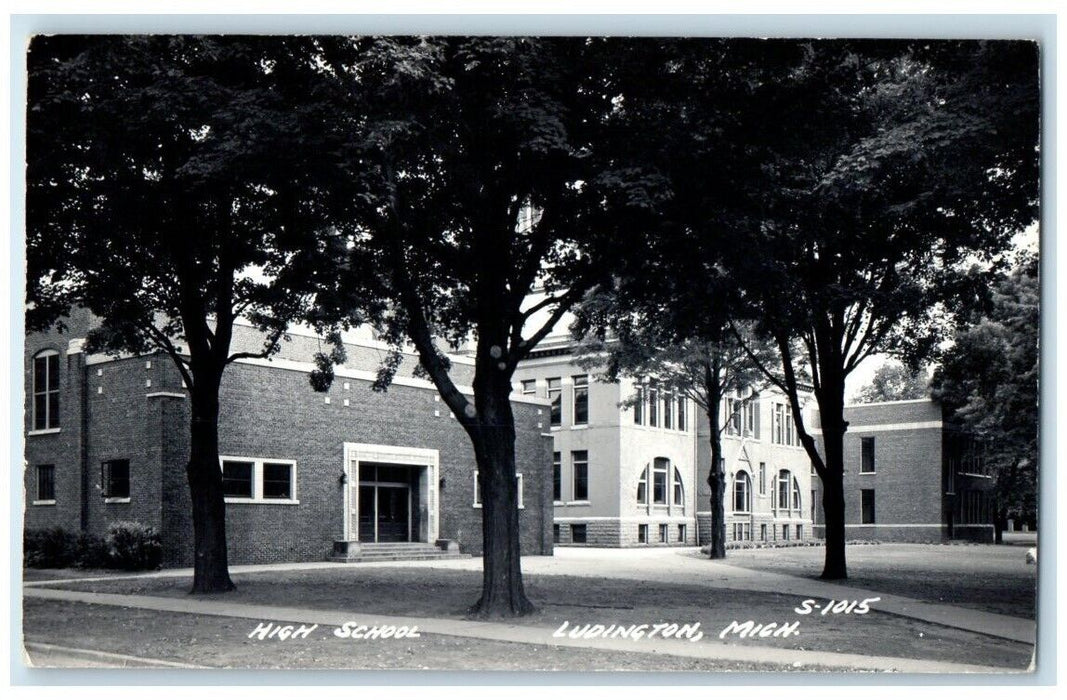 c1940's High School Building View Ludington MI RPPC Photo Unposted Postcard