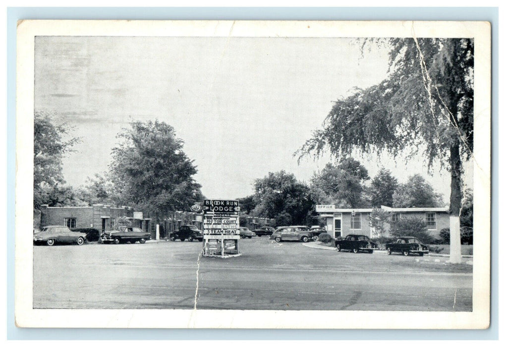 1954 Brook Run Lodge, US No.1 and 30 North of Richmond Virginia VA Postcard