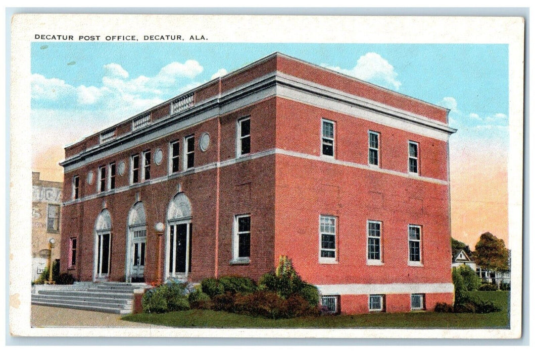 c1930's Decatur Post Office Building Scene Street Decatur Alabama AL Postcard