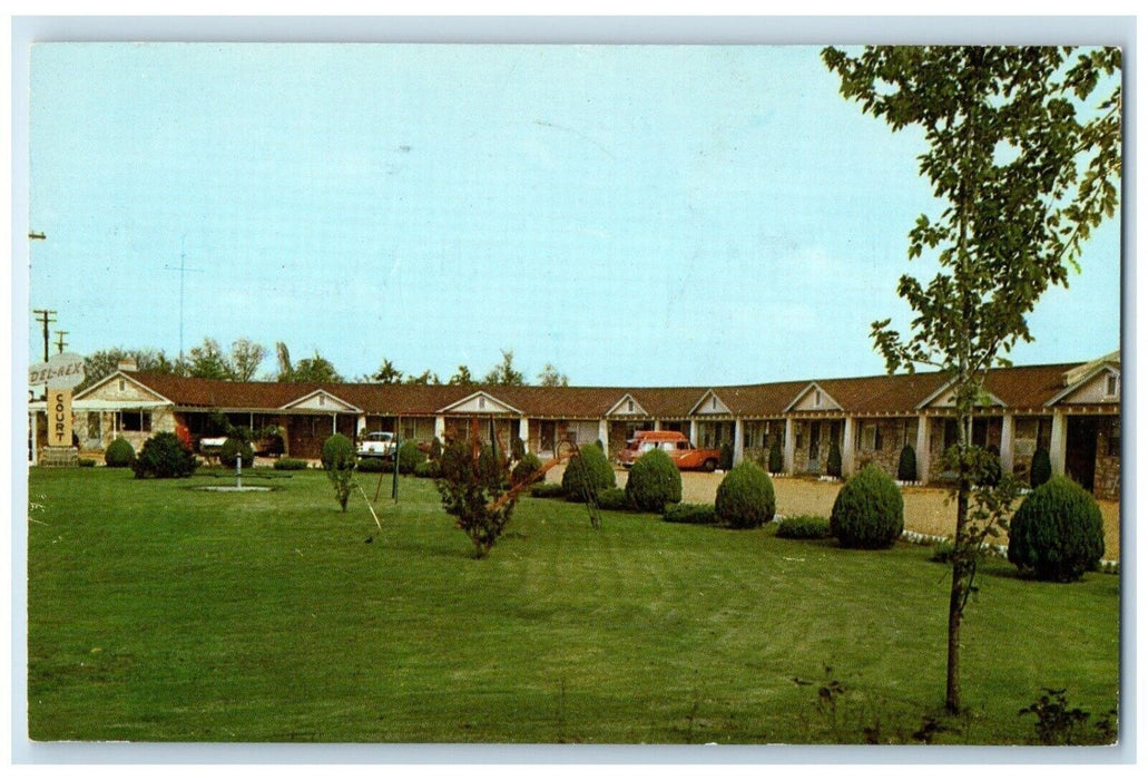 c1950's Del Rex Motel Cars Scene Poplar Bluff Missouri MO Vintage Postcard