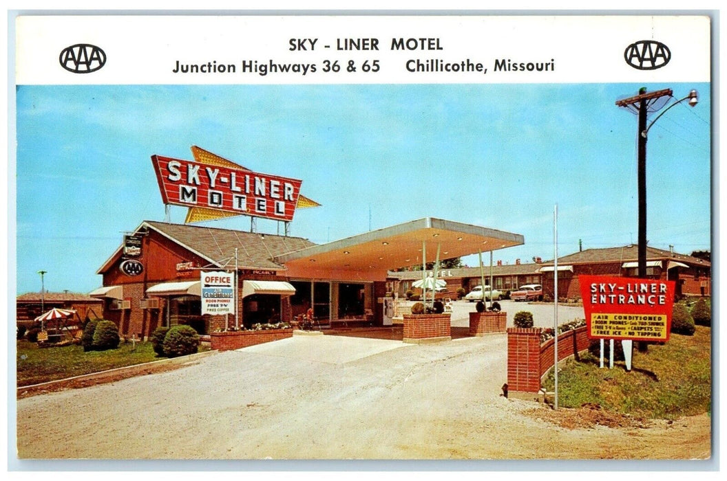 c1960's Sky Liner Motel Entrance Chillicothe Missouri MO Vintage Postcard