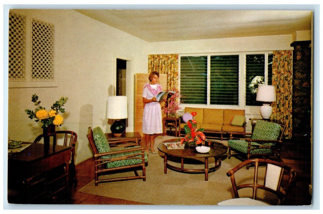 c1960 Comfortable Halekulani Accommodation Headquarters Honolulu Hawaii Postcard