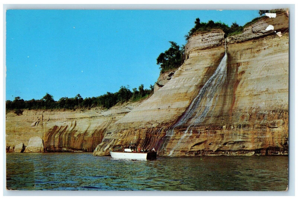1955 View Of Pictured Rocks Near Munising Michigan MI, Boat Scene Postcard