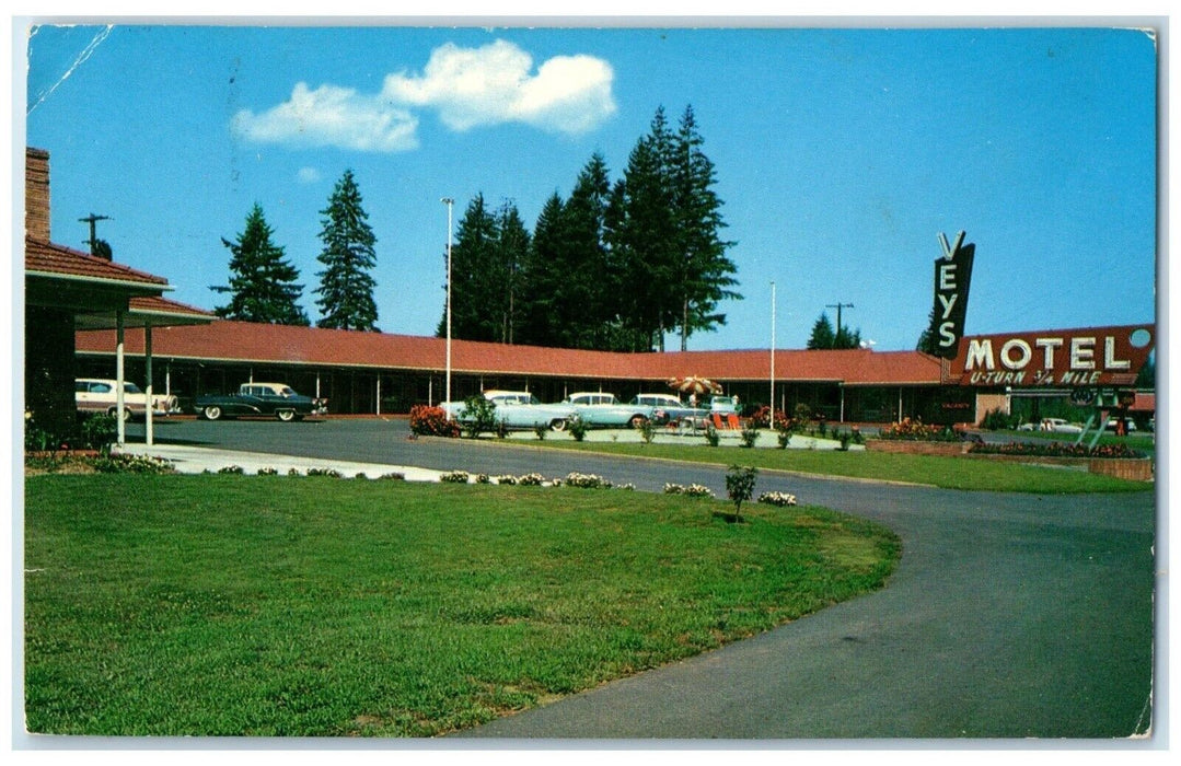 1959 Veys Motel Highway 99 Cars Roadside Kelso Washington WA Vintage Postcard