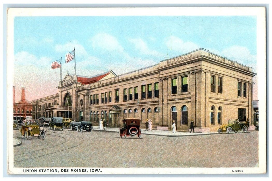 c1920 Union Station Exterior Building Classic Cars Des Moines Iowa IA Postcard