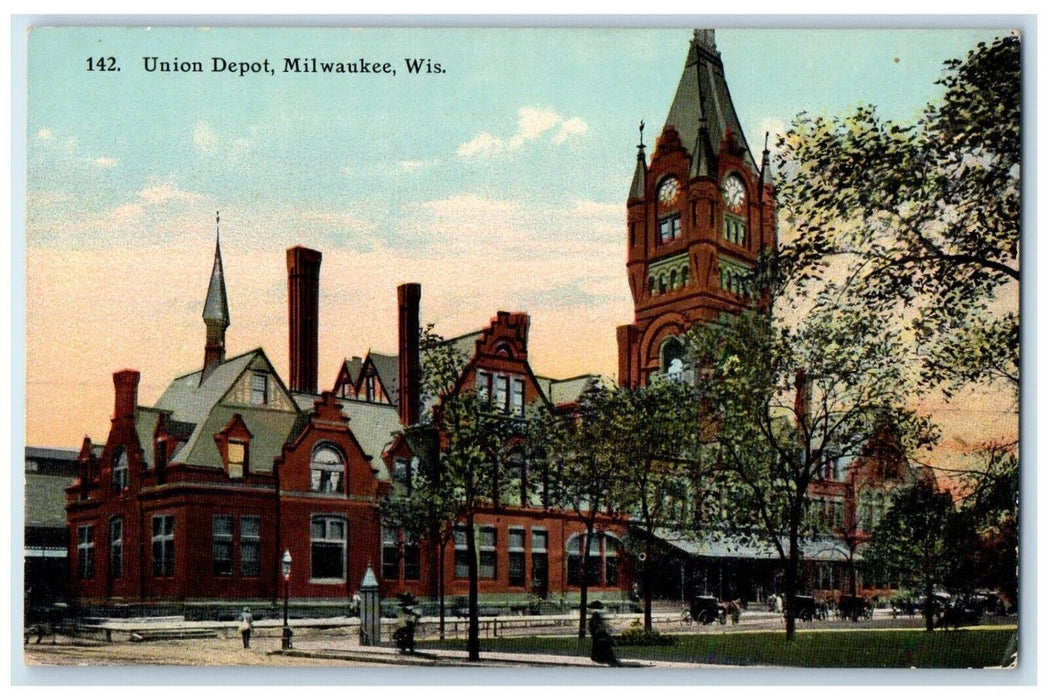 1910 Exterior View Union Depot Building Milwaukee Wisconsin WI Unposted Postcard