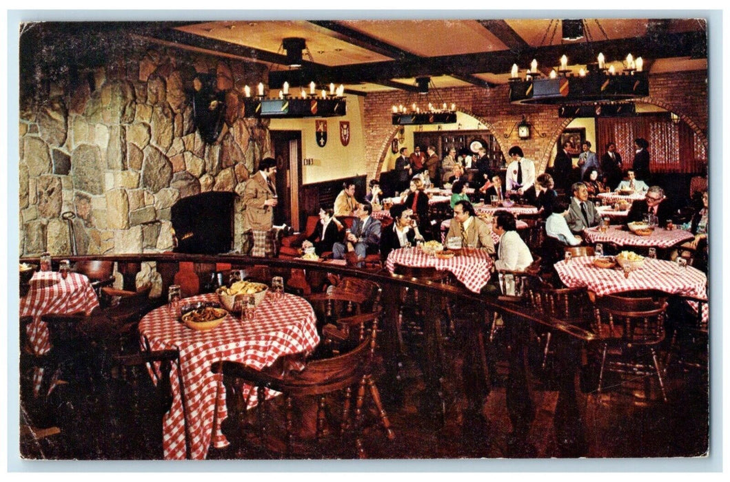 1977 The Stroh Brewery Company Detroit Michigan MI, Dining Room Vintage Postcard