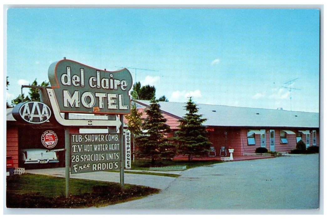 c1960's Del Claire Motel Scene Street Carrington North Dakota ND Postcard