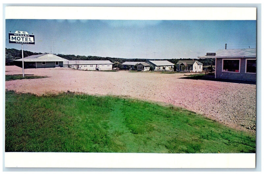 c1960's SG Motel And Restaurant Waynesville Missouri MO, Dirt Road Postcard