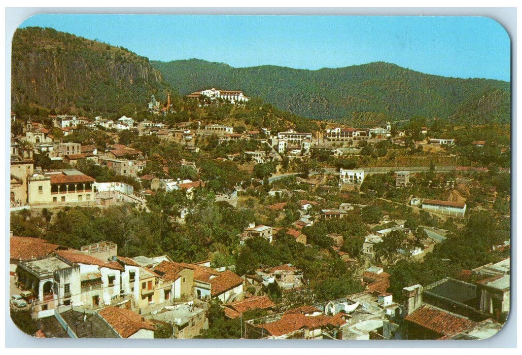 c1950's Panoramic of Hotel De La Borda Santa Prisca Church Taxco Mexico Postcard