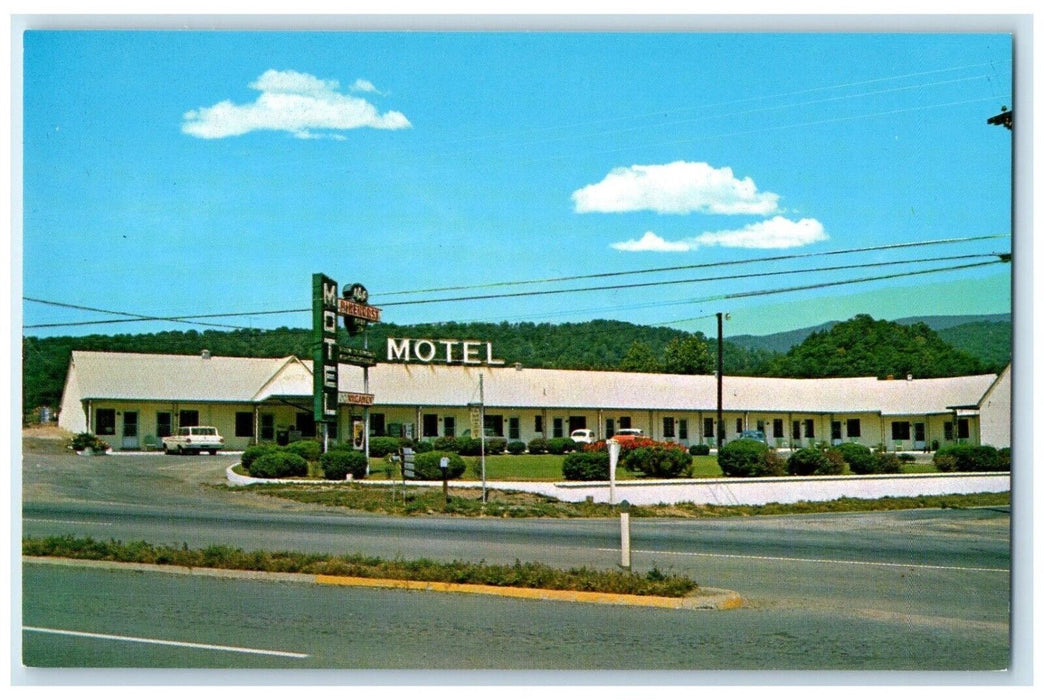 c1960's Pinehurst Motel Roadside Cars Covington Virginia VA Vintage Postcard