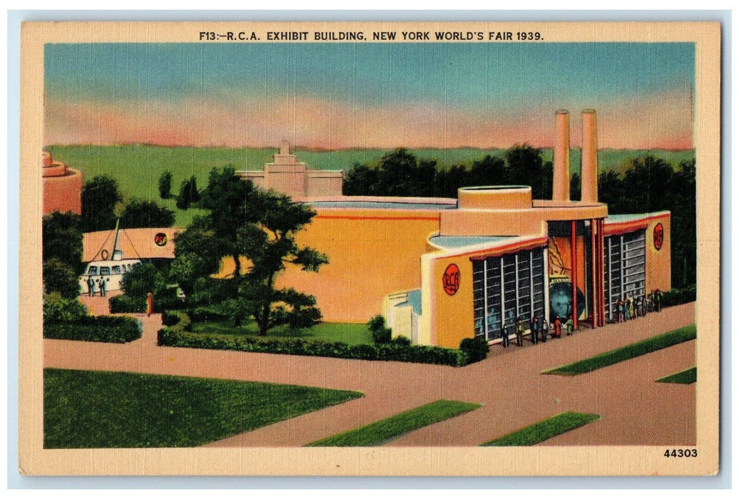 1939 New York World's Fair RCA Exhibit Building Unposted Vintage Postcard