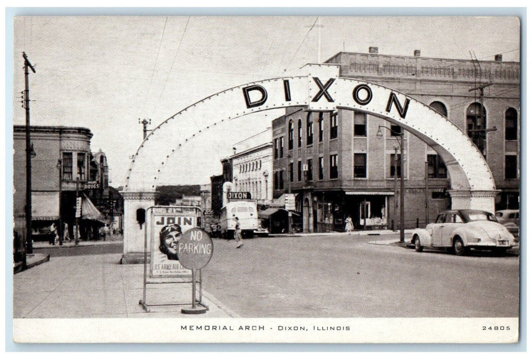 c1940 Memorial Arch Street Road Classic Cars Dixon Illinois IL Unposted Postcard