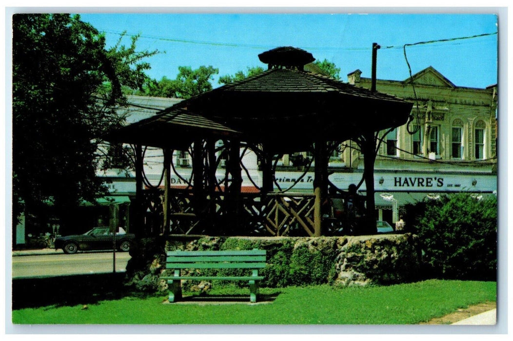 c1960 Historic Bandstand Landmark Square Chagrin Falls Ohio OH Unposted Postcard