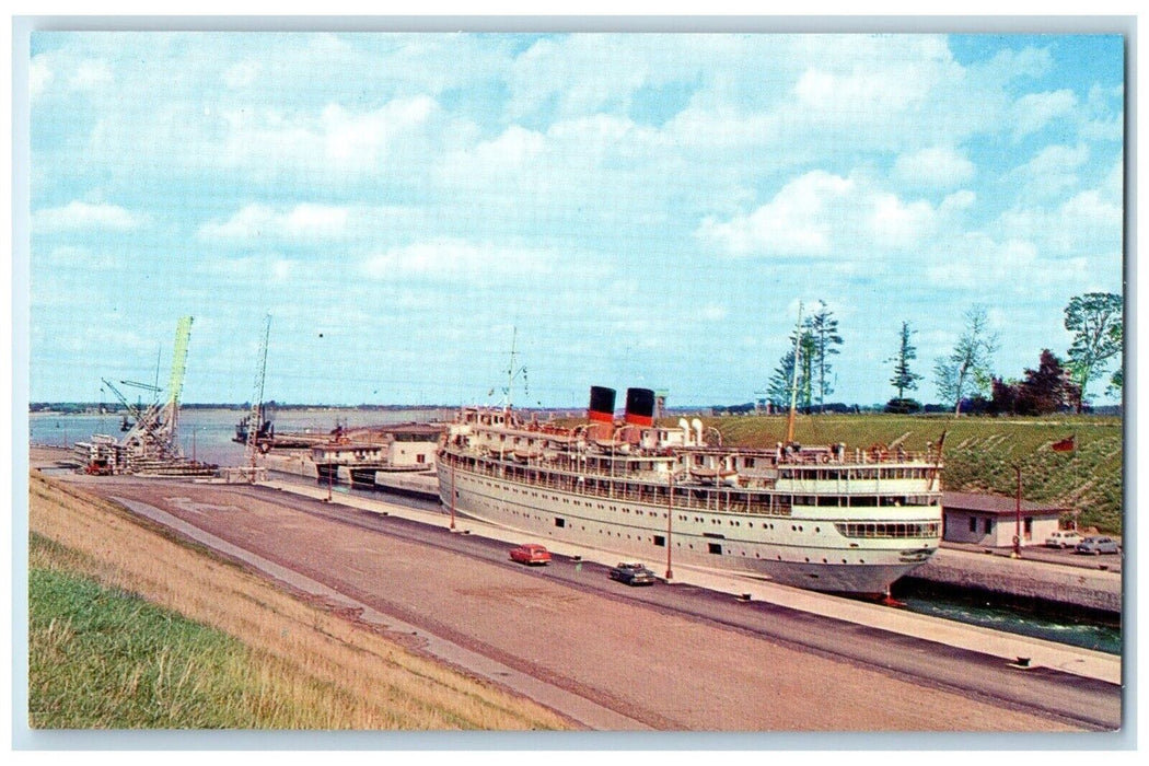 c1960's A Large Great Lakes Cruise Steamer Iroquois Canada Postcard