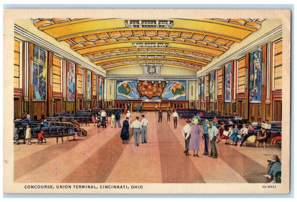 c1940 Interior View Concourse Union Terminal Cincinnati Ohio OH Vintage Postcard