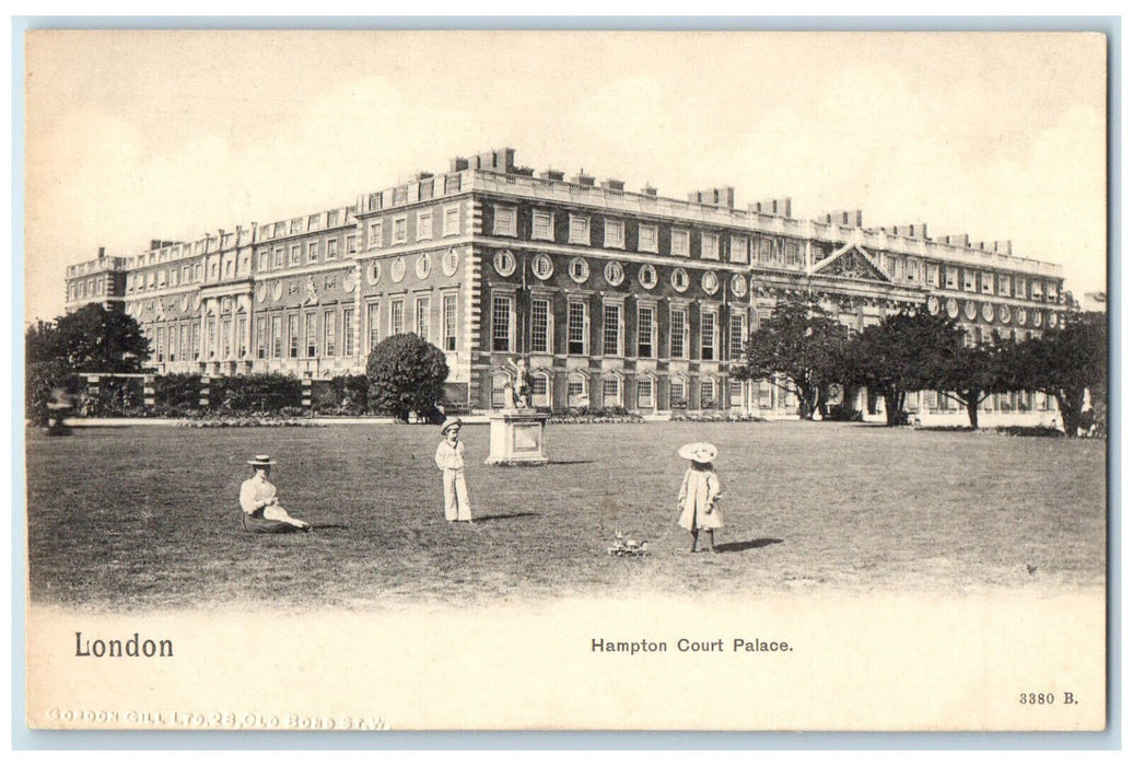 c1905 Hampton Court Palace London England Antique Unposted Postcard