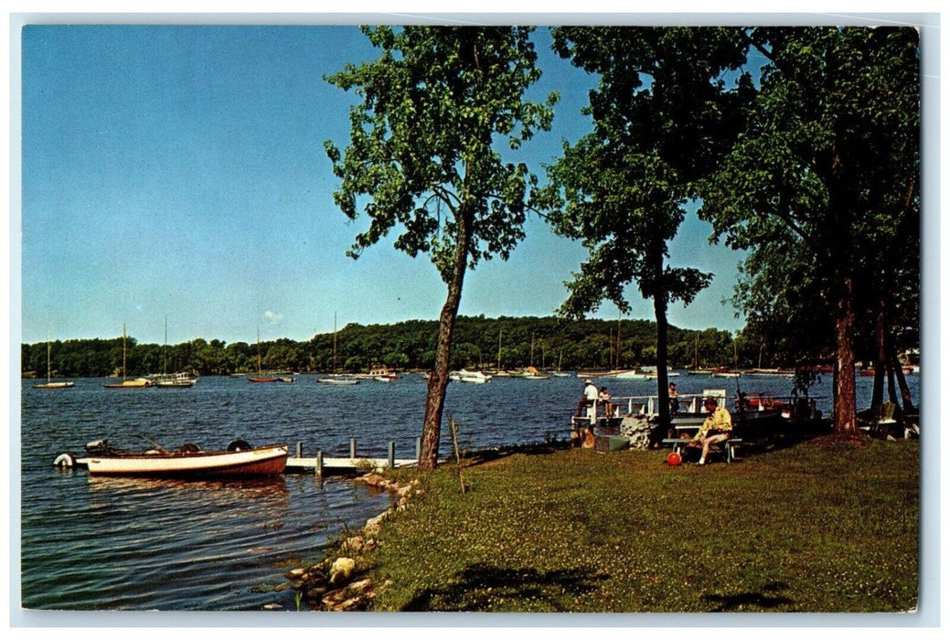 c1960 Beautiful Water Front Boat Harbor Gordon's Sunset Green Lake WI Postcard