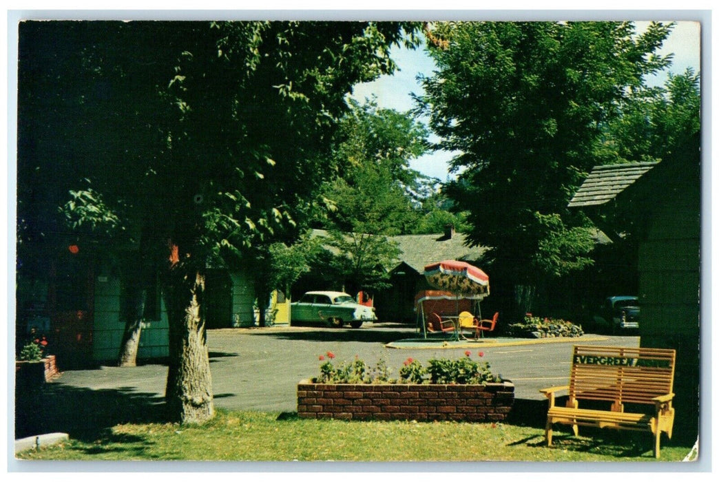 c1960 Evergreen Motel Highway Heart Cascades Leavenworth Washington WA Postcard