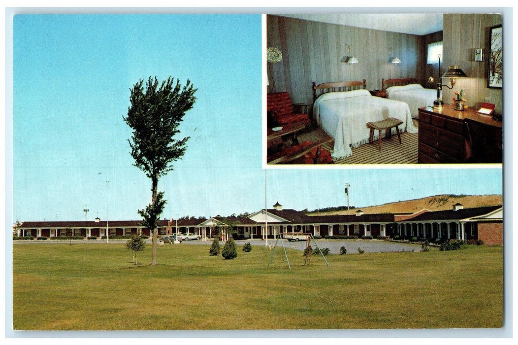 c1960 Colonial Motel Interstate Thermostat Baldwin Wisconsin WI Vintage Postcard