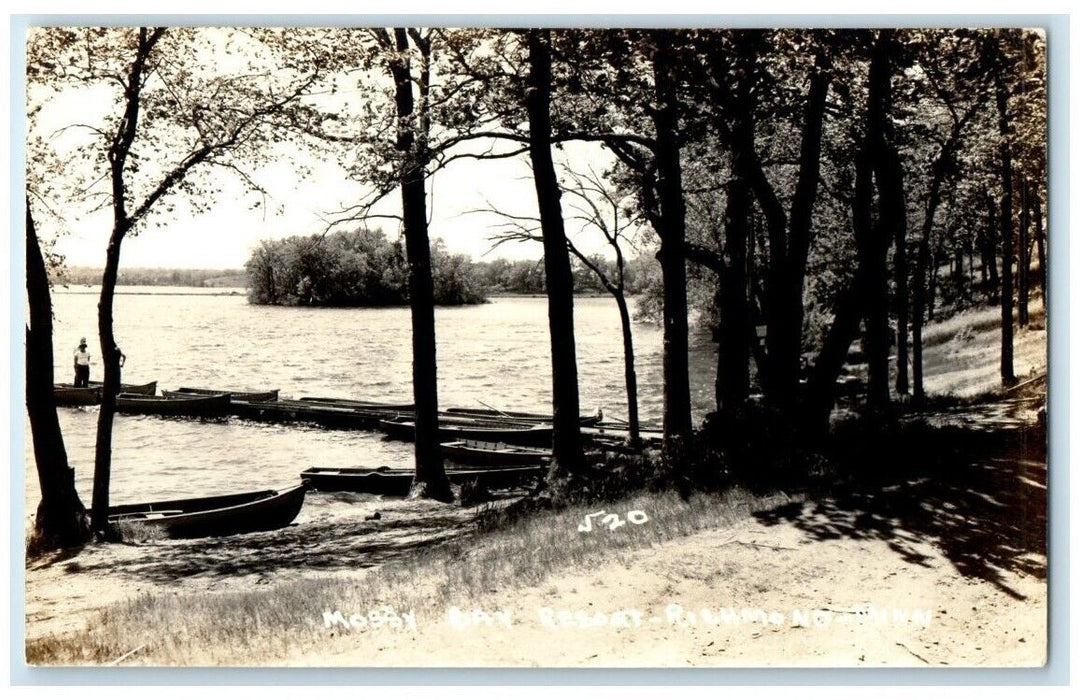 c1940's Mossy Bay Resort Lake Canoe View Richmond MN RPPC Photo Postcard