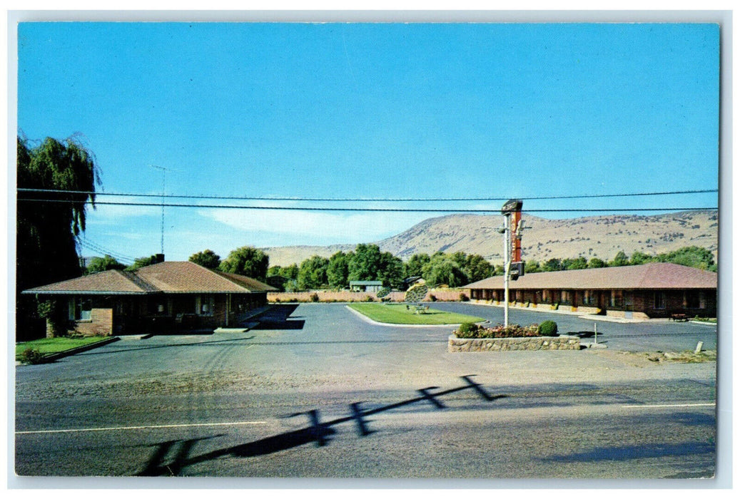 c1950's McCord Hotel 5543 South 6th Street Klamath Falls Oregon OR Postcard
