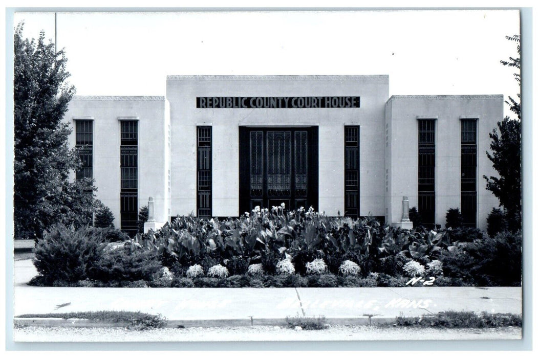 c1940's Republic County Court House Belleville Kansas KS RPPC Photo Postcard
