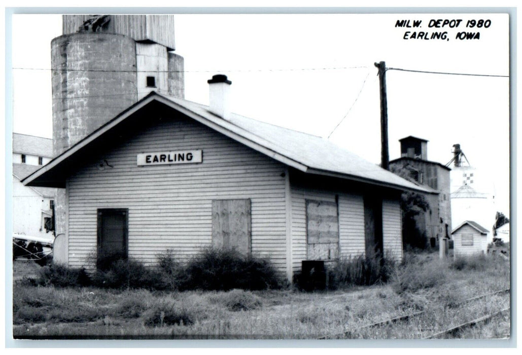 c1980 Milw Depot Earling Iowa Railroad Train Depot Station RPPC Photo Postcard