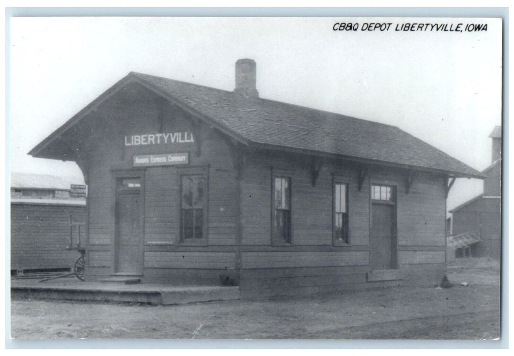 c1960's CB&Q Libertyville Iowa Vintage Train Depot Station RPPC Photo Postcard