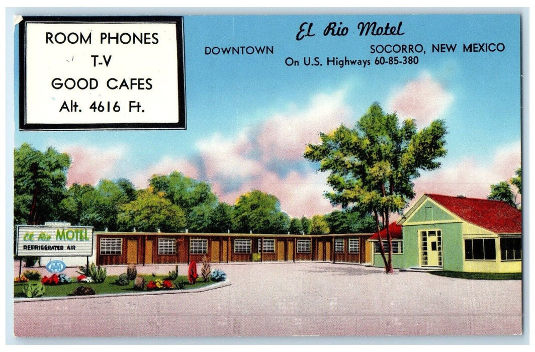 c1940 Exterior View El Rio Motel Building Socorro New Mexico NM Vintage Postcard