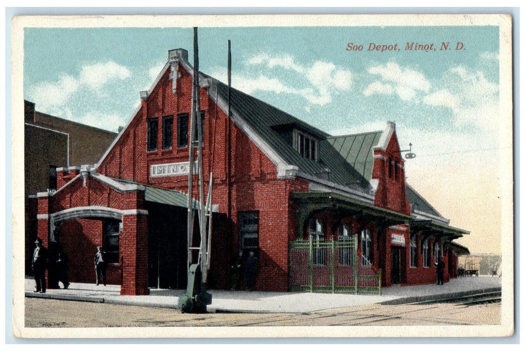 c1930's Soo Depot Station Railroad Train Minot North Dakota ND Vintage Postcard