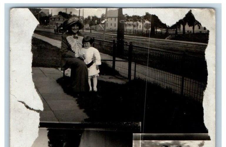 1913 Family Multiview Men Women Child Saskatoon Saskatchewan RPPC Photo Postcard