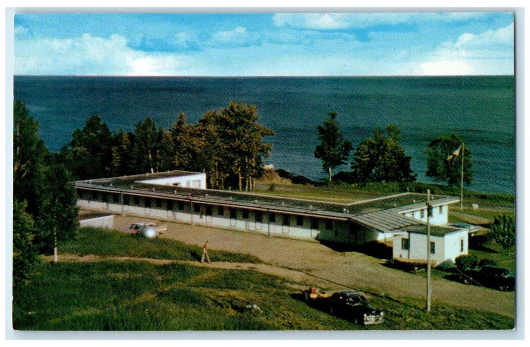 c1960's View Of Moe Del Motel Grand Marais Minnesota MN Vintage Postcard