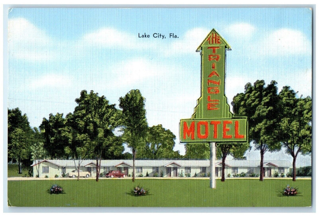 c1940 Triangle Motel Exterior Building Signage Field Lake City Florida Postcard