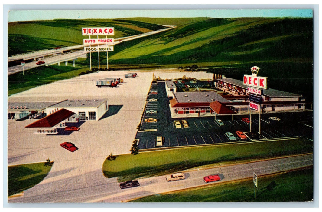 Deck Plaza Texaco Auto Truck Food Motel Scene Geneseo Illinois IL Postcard