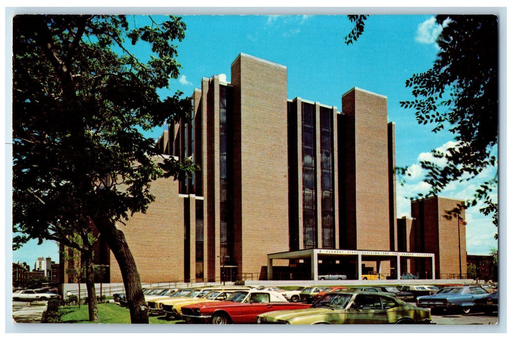 Illinois Masonic Medical Center Building Car-lined Scene Chicago IL Postcard