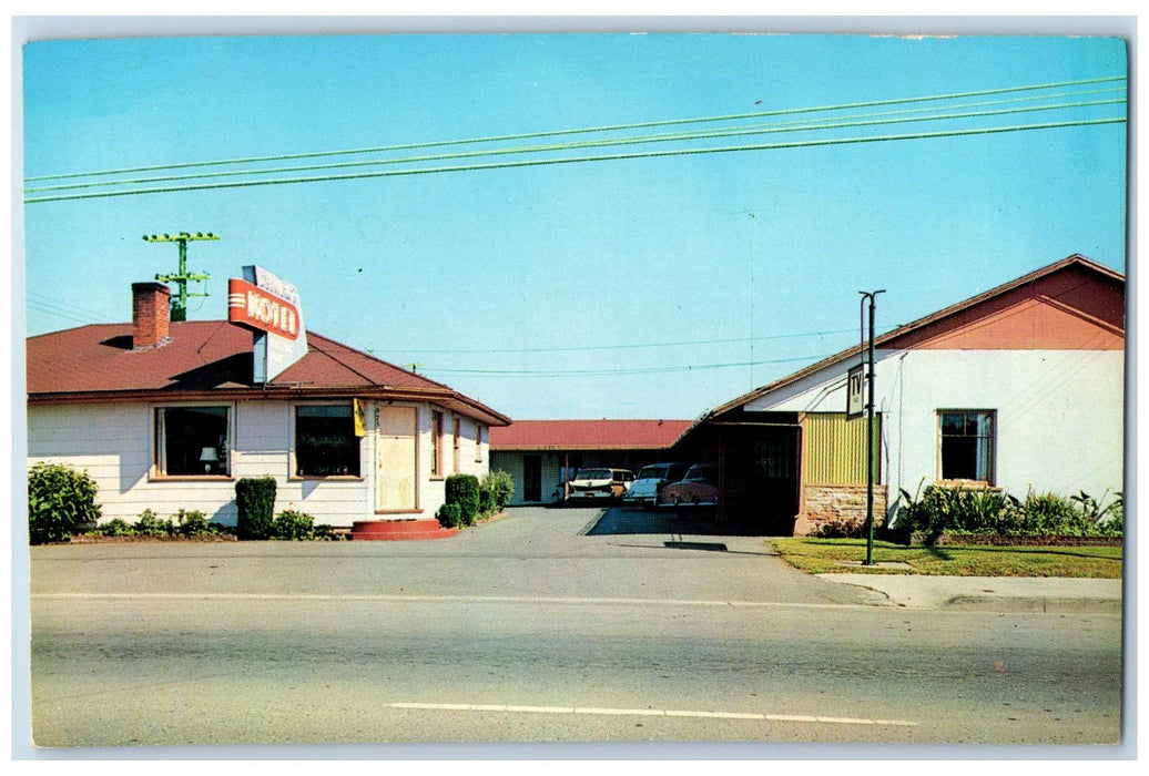 c1950 Del Norte Motel Roadside Signage Cars Crescent City California CA Postcard