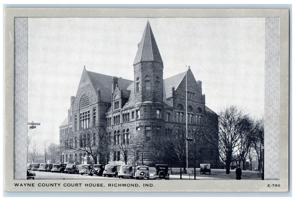 Wayne County Court House Exterior Scene Car-lined Richmond Indiana IN Postcard