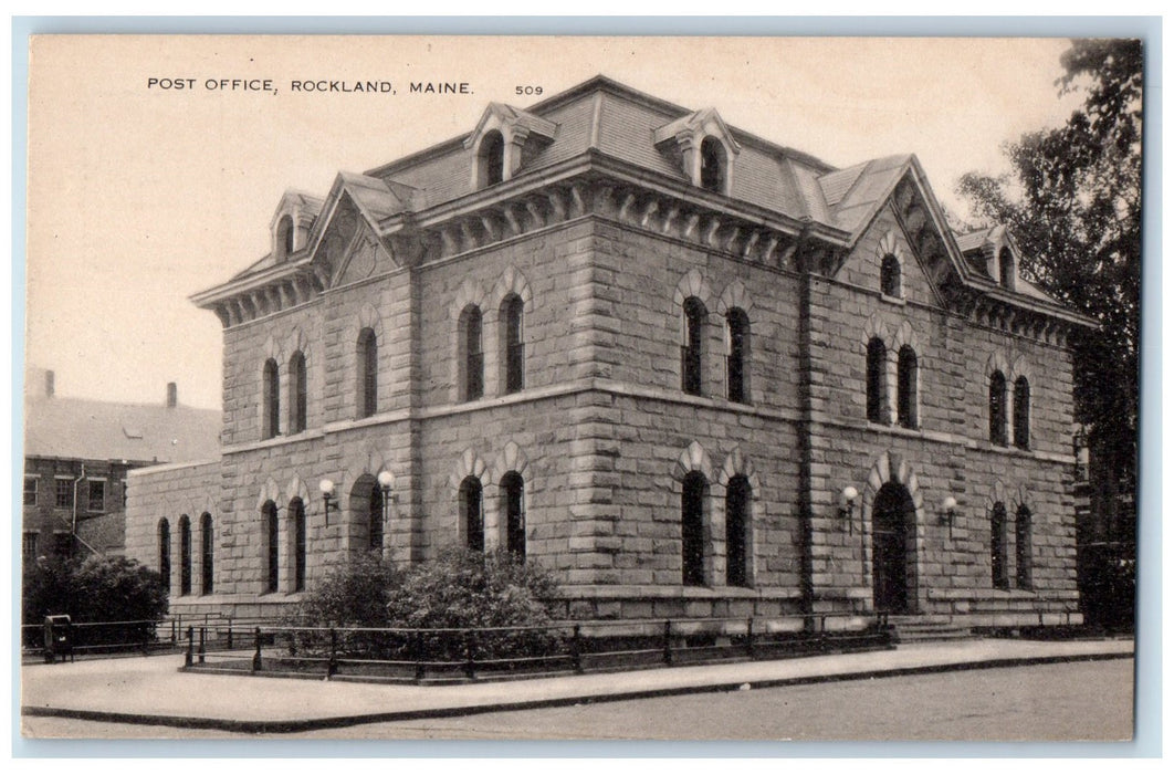 1946 Post Office Building Scene Rockland Maine ME Unposted Vintage Postcard