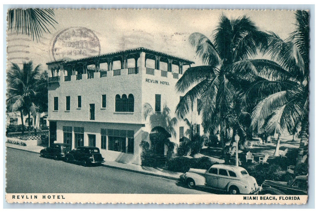 1940 Revlin Hotel Restaurant Classic Car Roadside Bench Miami Beach FL Postcard